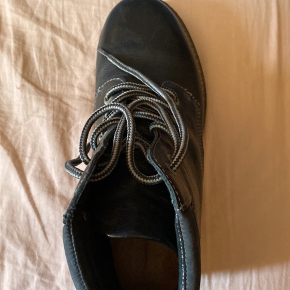 Womens boots - Picture 2 of 4